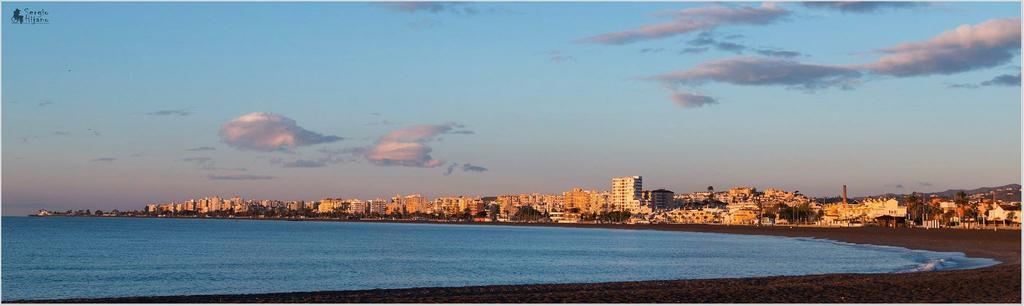 Apartamentos Turisticos Las Yucas Torre Del Mar Eksteriør billede