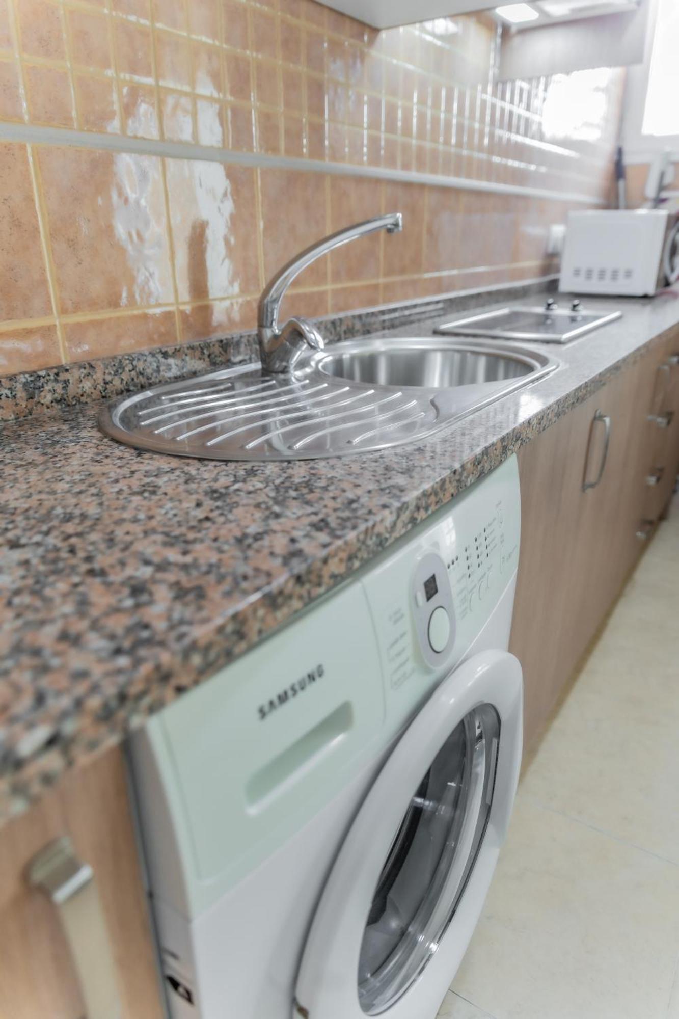 Apartamentos Turisticos Las Yucas Torre Del Mar Eksteriør billede