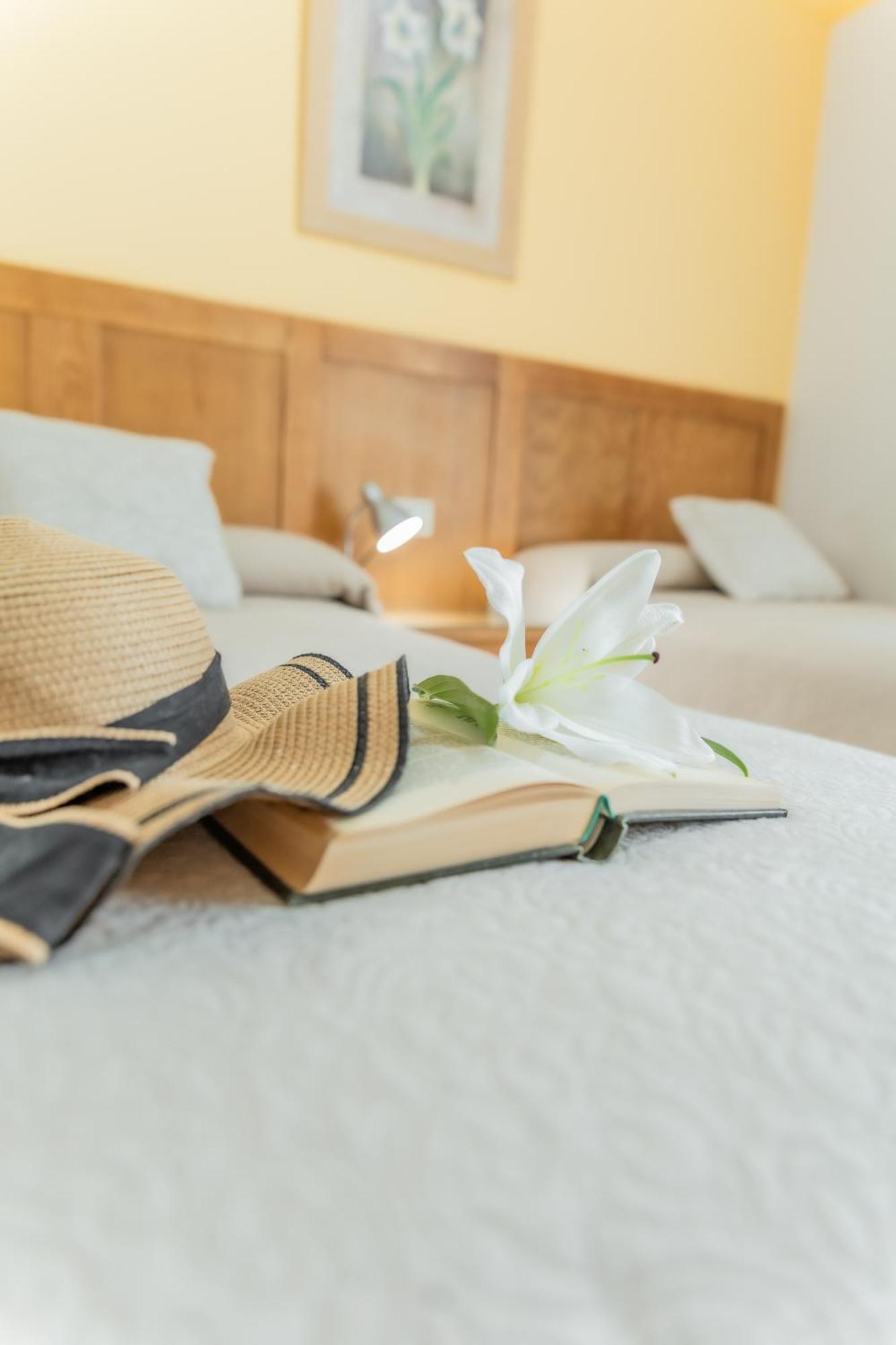 Apartamentos Turisticos Las Yucas Torre Del Mar Eksteriør billede