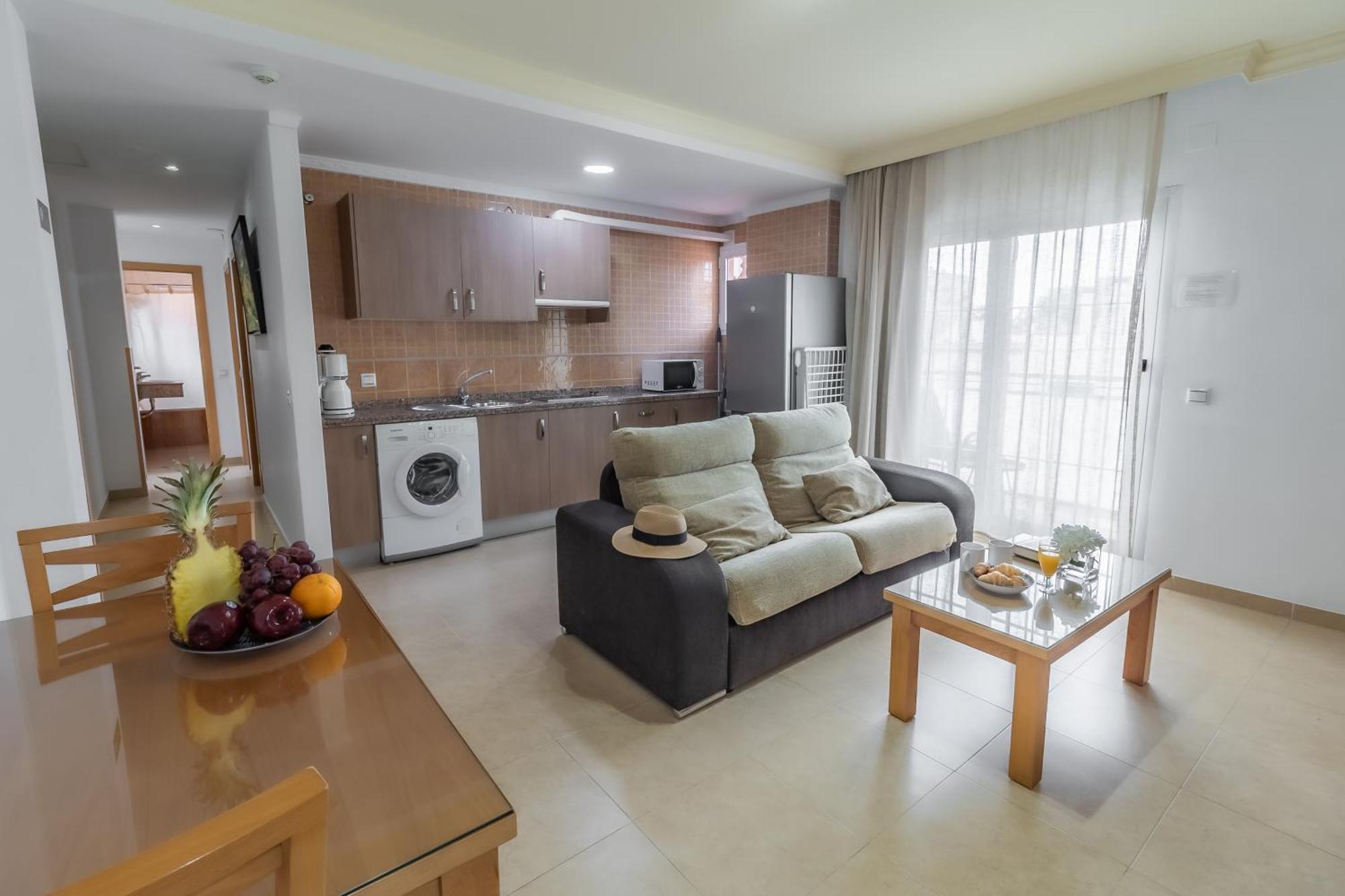 Apartamentos Turisticos Las Yucas Torre Del Mar Eksteriør billede