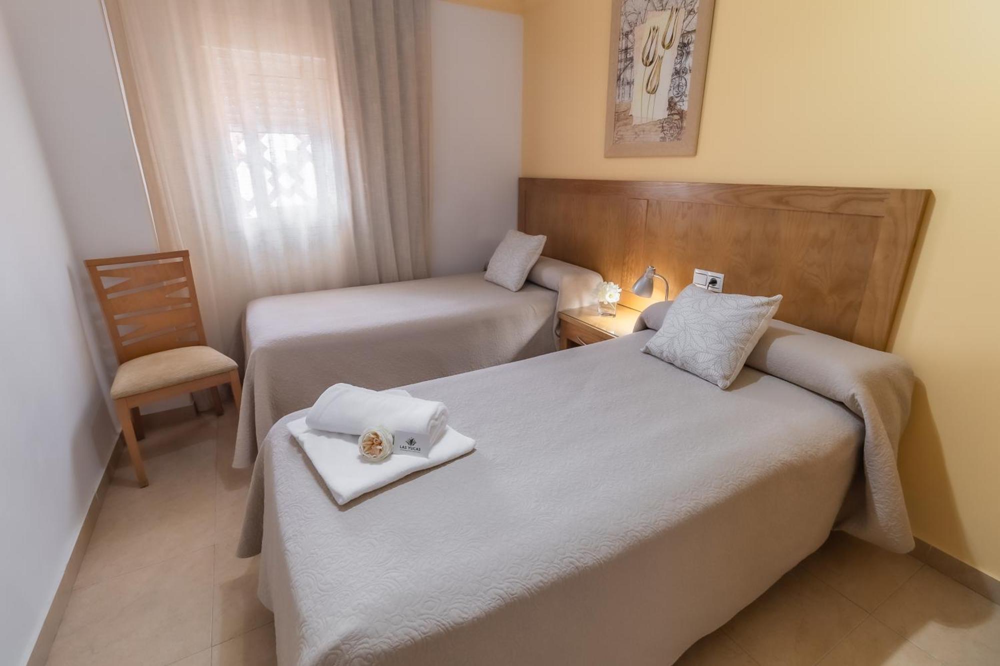 Apartamentos Turisticos Las Yucas Torre Del Mar Eksteriør billede