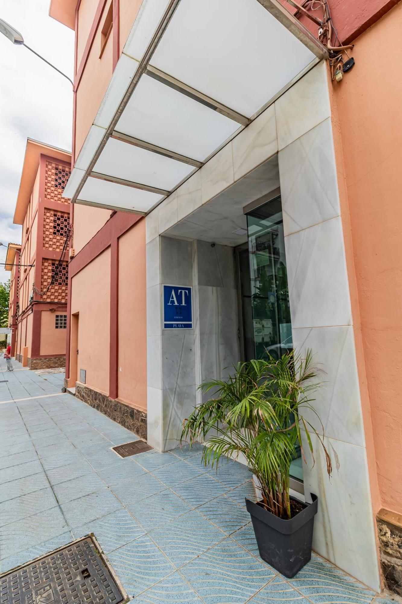 Apartamentos Turisticos Las Yucas Torre Del Mar Eksteriør billede